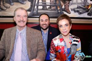 11052888_879900398735535_8598715403823360998_o